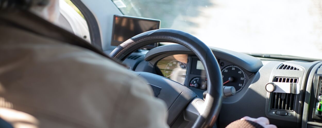 elderly person using cars with high driving positions